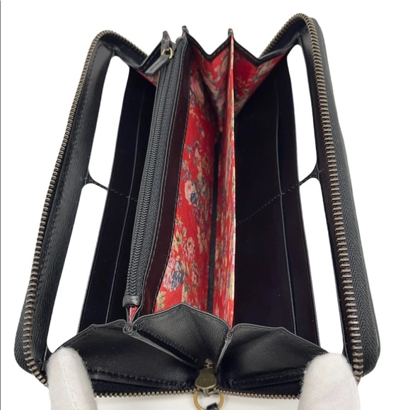 ❌SOLD❌ Gucci GG Marmont Web Quilted Leather Wallet - Picture 8 of 11